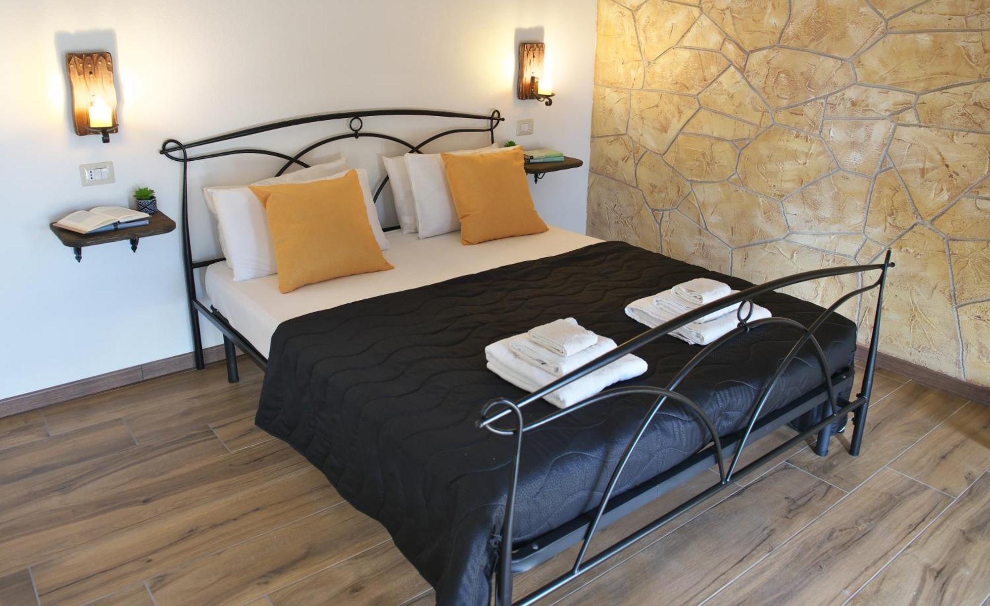 Welcomely - Menhir Apartment Olmedo Ngoại thất bức ảnh